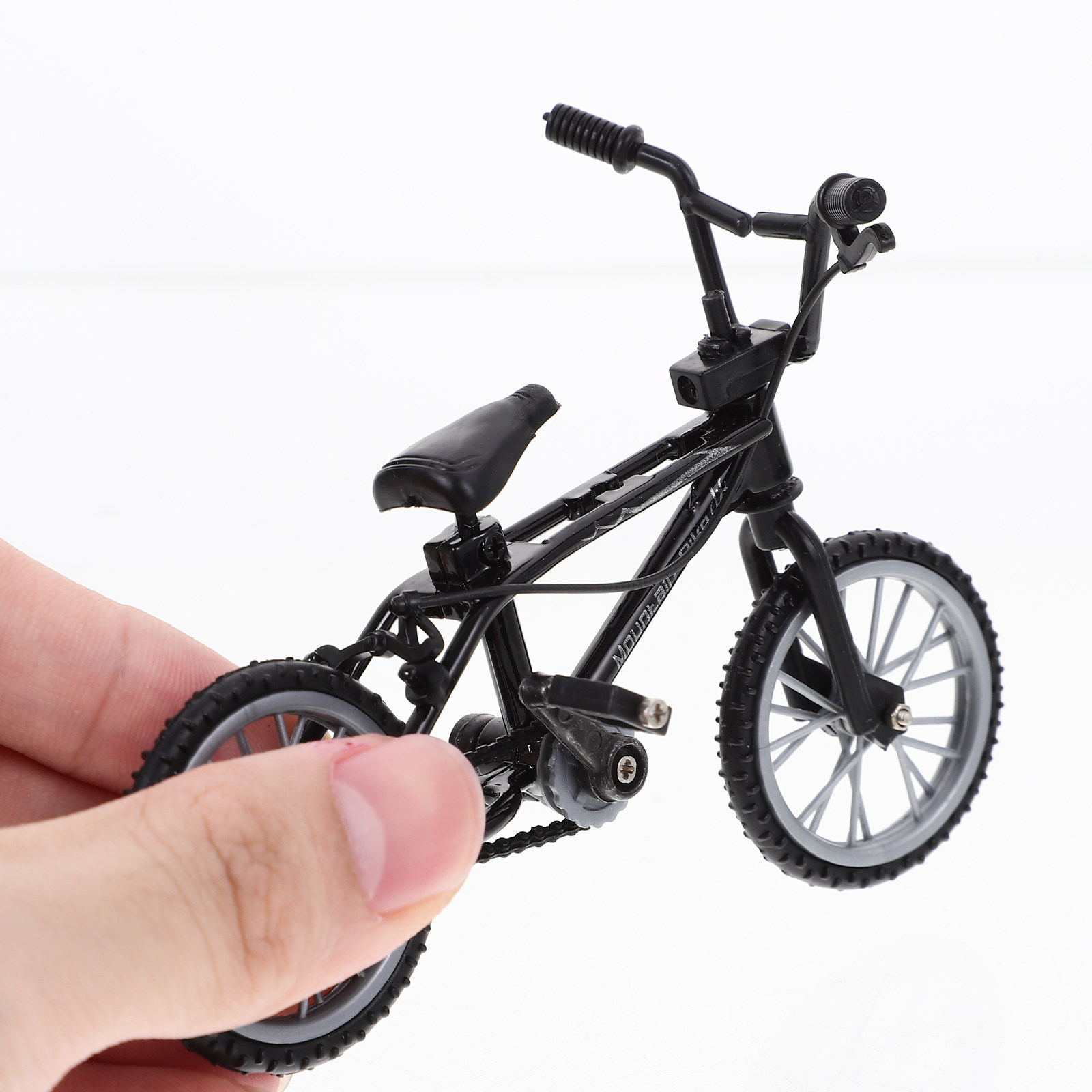 Mini vélo artificiel en métal  - Mountain Biking Europe avis et prix